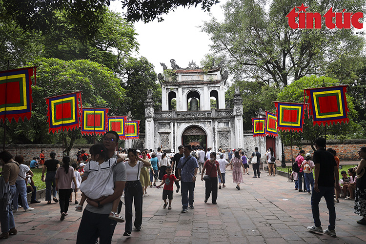Các điểm tham quan, vui chơi tại Hà Nội thu hút đông đảo du khách dịp Quốc khánh