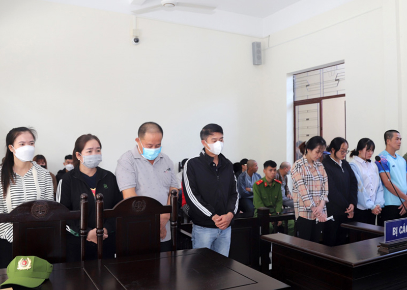 Lãnh án vì tổ chức ghi số đề qua mạng internet