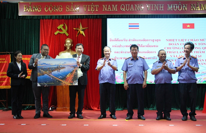 Đoàn cơ quan Tổng Chưởng lý Vương quốc Thái Lan đến thăm và làm việc tại VKSND TP Đà Nẵng