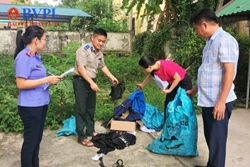 VKSND huyện Đô Lương kiểm sát việc tiêu hủy vật chứng trong 15 vụ án hình sự