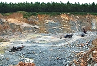Vi phạm trong cấp phép khai thác khoáng sản làm vật liệu xây dựng thông thường tại khu vực phía Nam