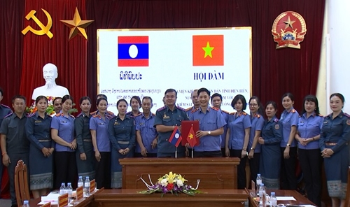 Đoàn VKSND tỉnh Luông Pra Băng, Lào sang thăm và làm việc tại VSND tỉnh Điện Biên