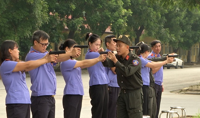Cơ quan điều tra VKSND tối cao Tập huấn sử dụng vũ khí quân dụng