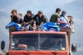 Cộng hòa Nagorno-Karabakh giải thể, dân chúng tháo chạy về Armenia