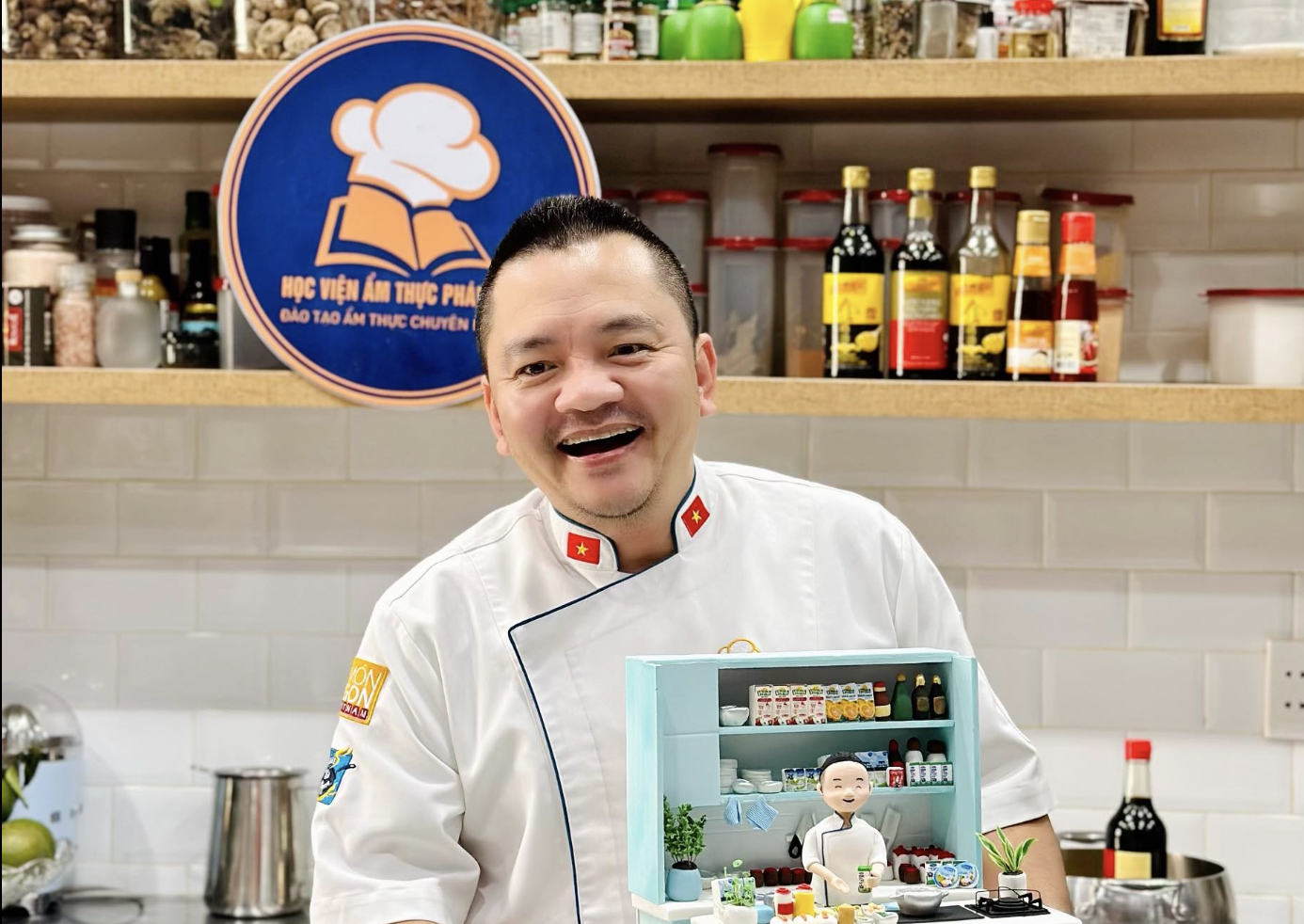 Facebooker Vo Quoc bị xử phạt vì đăng bài viết xúc phạm báo chí