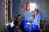 VKSND thị xã Hoài Nhơn chung tay hỗ trợ hộ gia đình có hoàn cảnh khó khăn