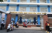 Cô giáo Trường tiểu học Nguyễn Văn Trỗi bị kỷ luật vì đánh gãy ngón tay học sinh