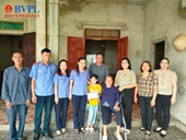 VKSND huyện Nghi Xuân nhận đỡ đầu trẻ em mồ côi