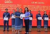 Trường Nghiệp vụ trao chứng chỉ cho 20 học viên lớp đào tạo, bồi dưỡng cán bộ, Kiểm sát viên VKSND nước Lào
