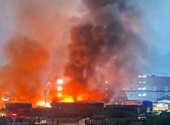 Cháy lớn ở khu công nghiệp Quang Châu khiến một công nhân tử vong