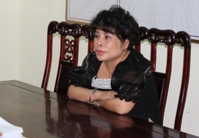 Sử dụng phôi bìa đất giả chiếm đoạt hàng tỷ đồng