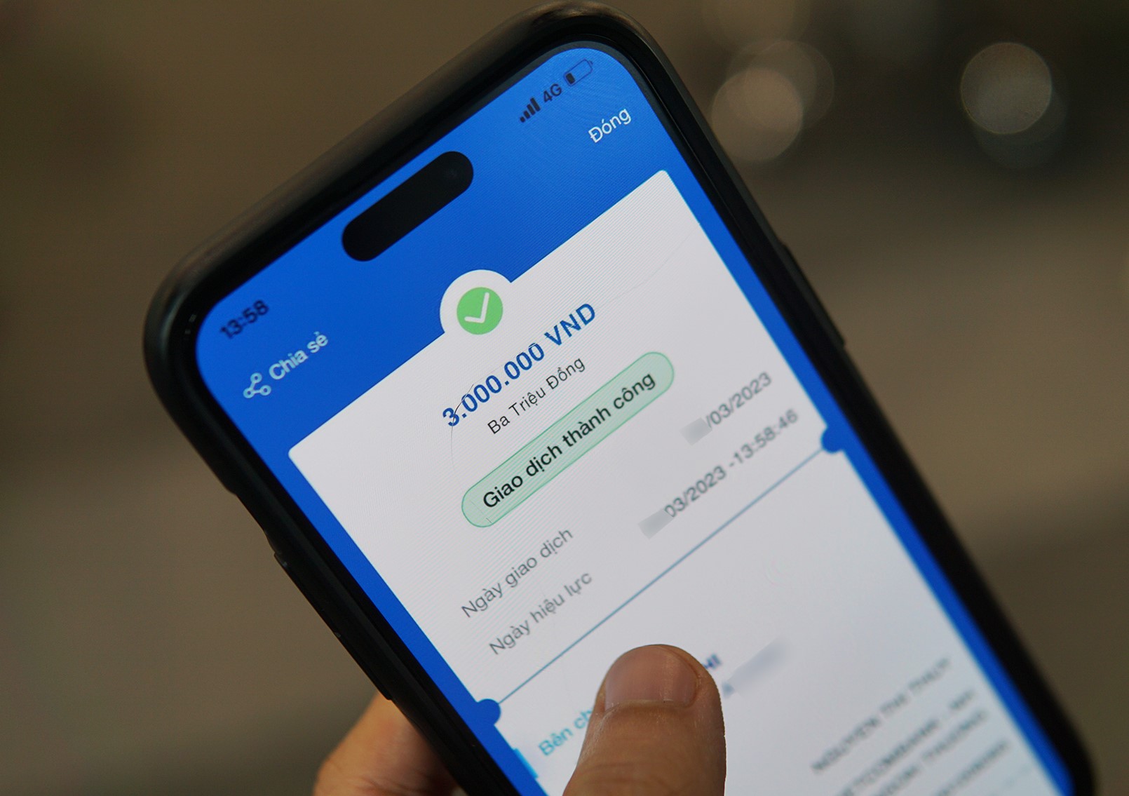 Cần làm gì khi lỡ chuyển nhầm tiền cho người khác