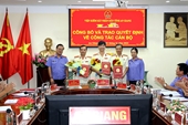 VKSND tỉnh An Giang trao quyết định bổ nhiệm lại các chức vụ lãnh đạo