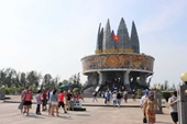 Du lịch Quảng Ninh đón gần 14 triệu lượt du khách trong vòng 10 tháng