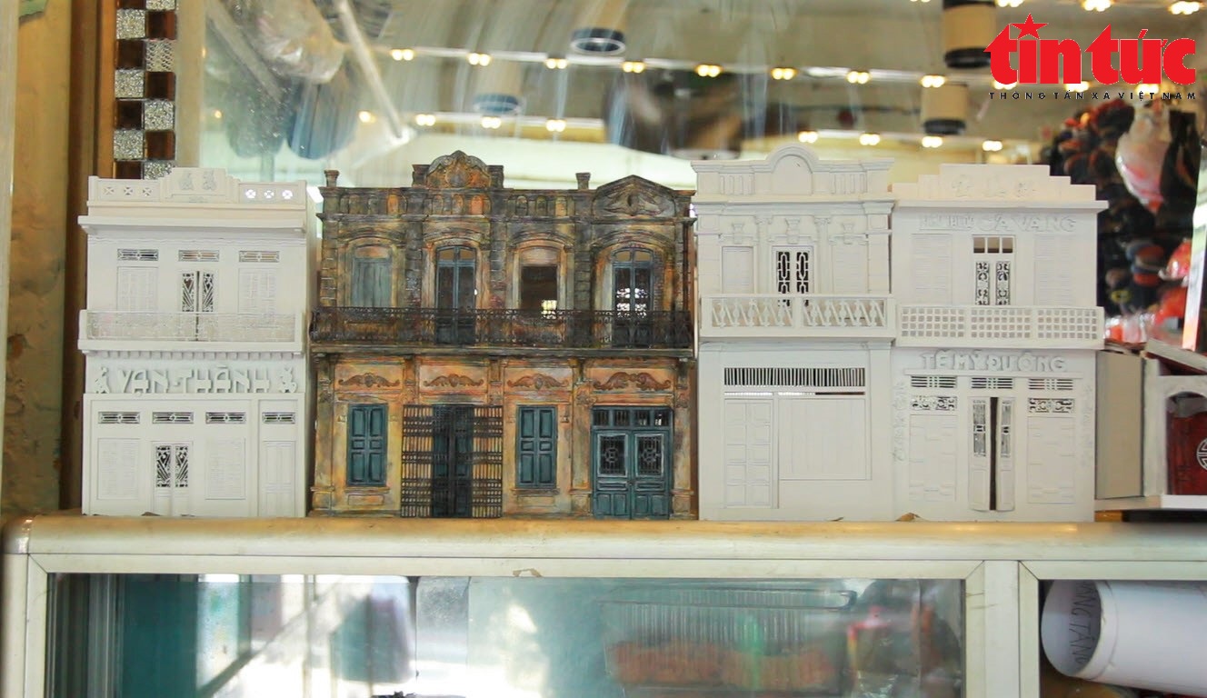 Hoài niệm với những ngôi nhà Pháp cổ thu nhỏ