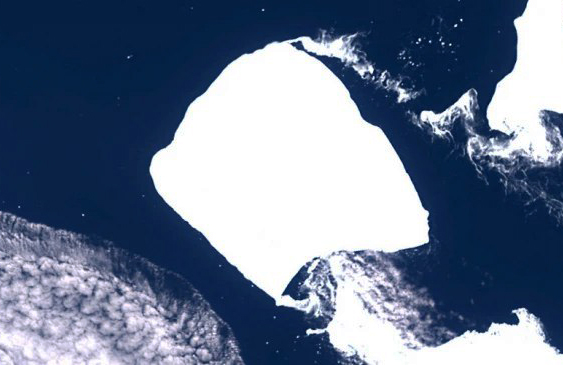 Tảng băng khổng lồ rộng gần 4 000km2 bất ngờ di chuyển sau gần 40 năm