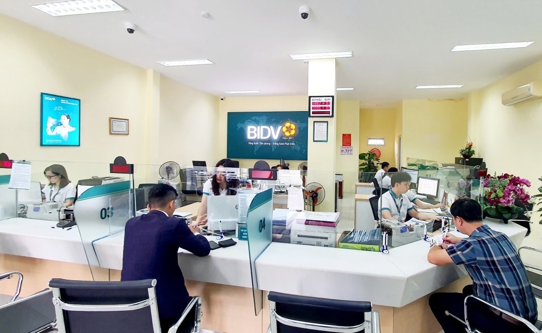 Lãnh đạo BIDV thăm, viếng và hỗ trợ gia đình nạn nhân vụ cướp ngân hàng tại Đà Nẵng