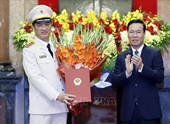 Chủ tịch nước trao Quyết định thăng cấp bậc hàm Thượng tướng cho đồng chí Nguyễn Duy Ngọc