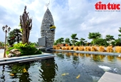 Độc đáo Tháp Thần Nông ghép từ 1 012 chiếc cối đá được vinh danh kỷ lục châu Á