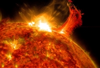Vết lóa Mặt trời cực mạnh làm gián đoạn tín hiệu vô tuyến trên Trái đất