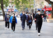Hà Nội khuyến khích người dân đeo khẩu trang nơi công cộng để phòng dịch bệnh