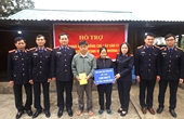 VKSND tỉnh Thanh Hóa tặng quà các huyện miền núi