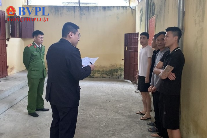 Kiểm sát trực tiếp tại Nhà tạm giữ Công an huyện Thiệu Hoá