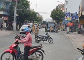 Hàng trăm Cảnh sát phong tỏa nhiều giờ quán bar ở quận Tân Phú