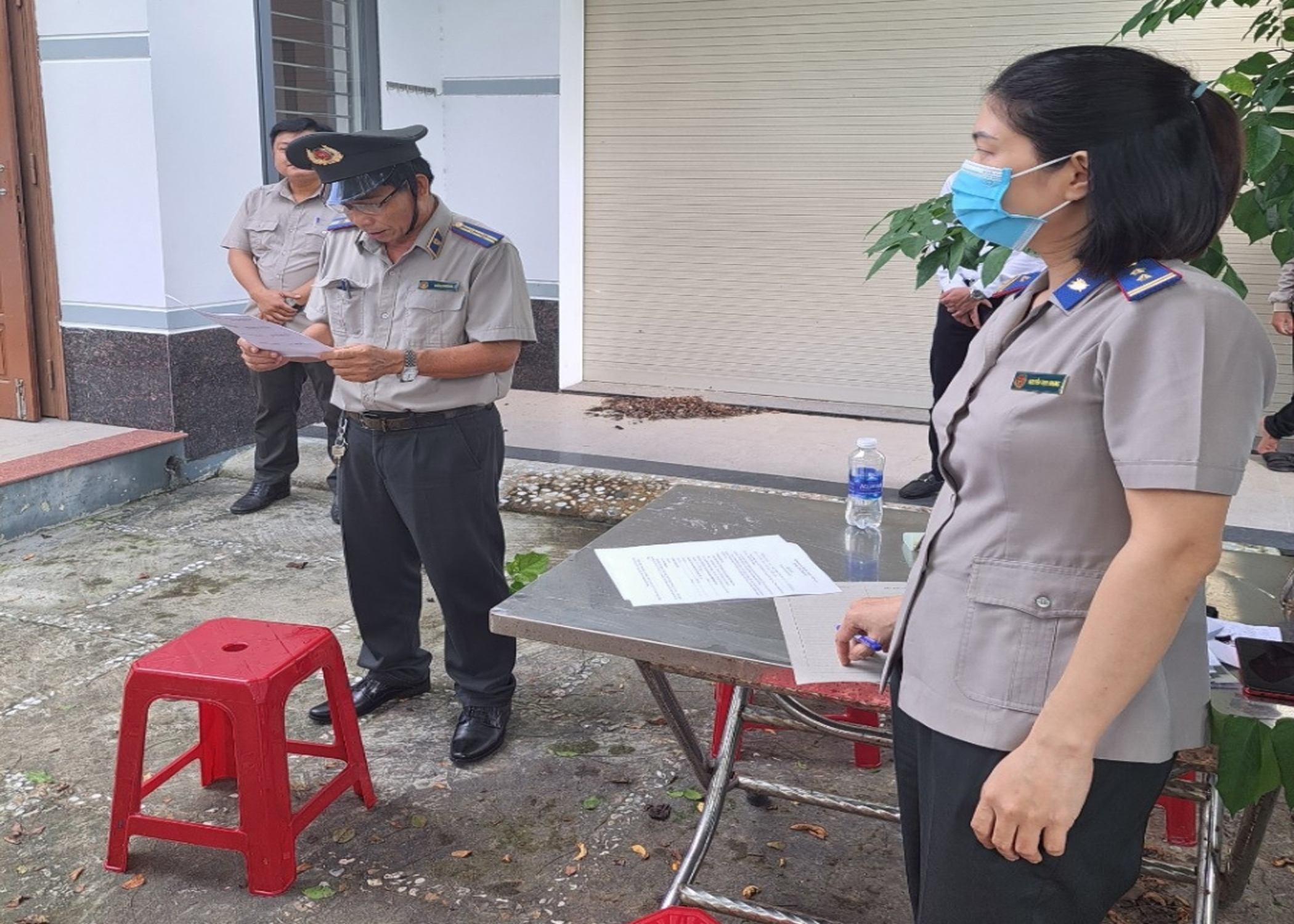 VKSND quận Ngũ Hành Sơn tham gia kiểm sát kê biên cưỡng chế tài sản