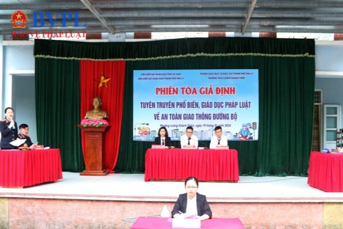 VKSND TP Phủ Lý tổ chức phiên tòa giả định tuyên truyền pháp luật trong trường học