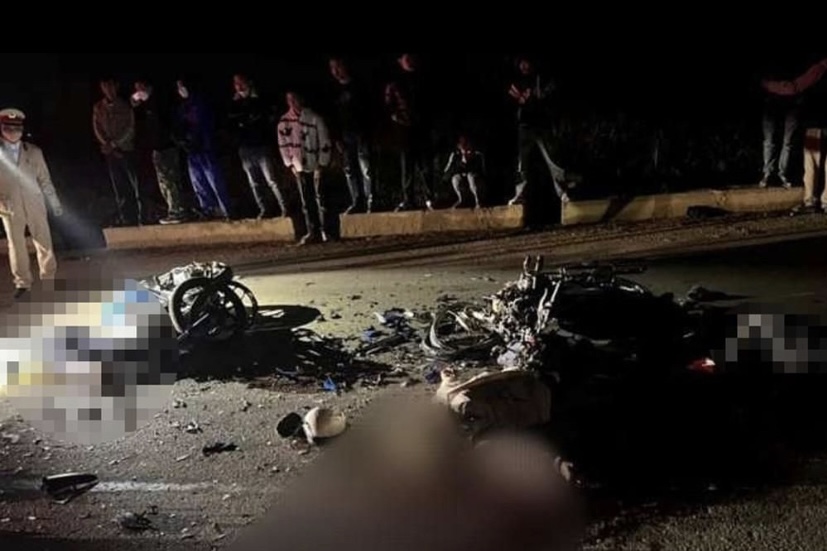 2 xe máy tông nhau kinh hoàng khiến 5 người thương vong