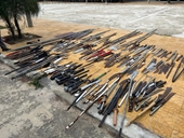 Huyện Ninh Hải Ninh Thuận tiêu hủy hàng trăm vũ khí, súng tự chế