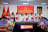 VKSND tỉnh An Giang trao quyết định bổ nhiệm Kiểm sát viên