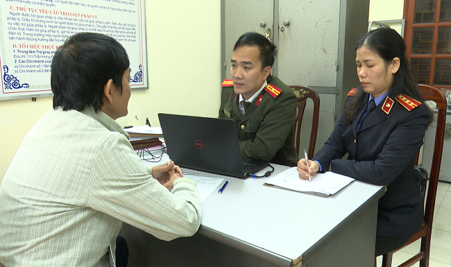 Phê chuẩn khởi tố đối tượng bôi chất phóng xạ để chế thiết bị đánh bạc bịp