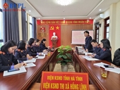 VKSND thị xã Hồng Lĩnh Sinh hoạt chuyên đề “Đảng ta thật là vĩ đại”