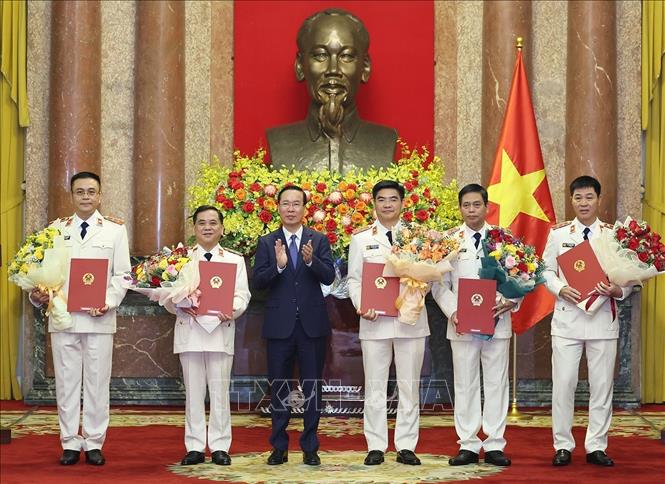 Chủ tịch nước trao Quyết định bổ nhiệm Kiểm sát viên Viện kiểm sát nhân dân tối cao