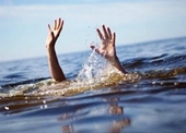 Phát hiện hai cháu nhỏ tử vong dưới hồ nước ở Đắk Lắk