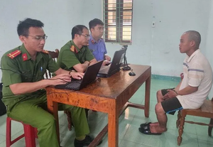 Bắt kẻ xâm hại bé gái 10 tuổi