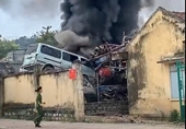 Cháy bãi lưu giữ xe tang vật vi phạm hành chính tại trụ sở Công an huyện ở Khánh Hòa