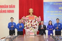 Chủ tịch tỉnh Quảng Ninh đối thoại với hơn 5 000 thanh niên