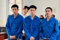Ba thanh niên lãnh án tù vì mua súng về bắn thử