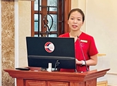Bộ trưởng Bộ Y tế tặng bằng khen cho nữ điều dưỡng cấp cứu du khách ngoại quốc tại Đà Nẵng