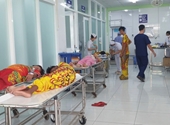 Điều tra nguyên nhân hàng chục người nhập viện nghi bị ngộ độc thực phẩm