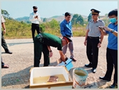 VKSND huyện Đạ Tẻh kiểm sát tiêu hủy vật chứng, tài sản liên quan đến vụ buôn bán pháo lậu