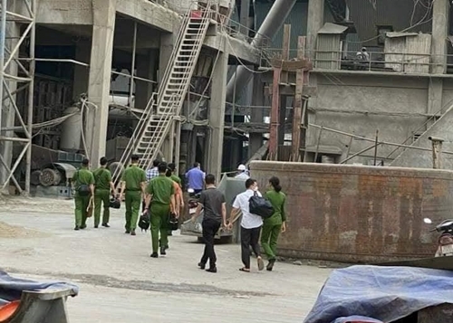 Máy nghiền nhà máy xi măng Yên Bái gặp sự cố, 7 công nhân tử vong