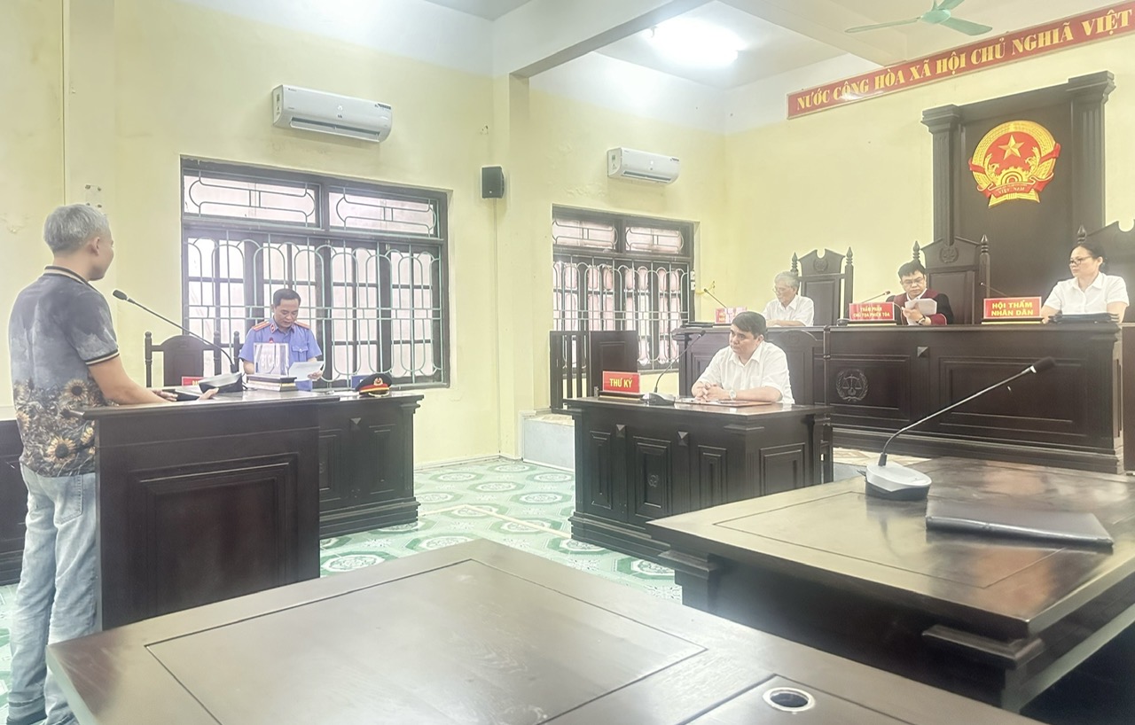 Viện trưởng VKSND huyện Thanh Liêm trực tiếp tham gia xét xử