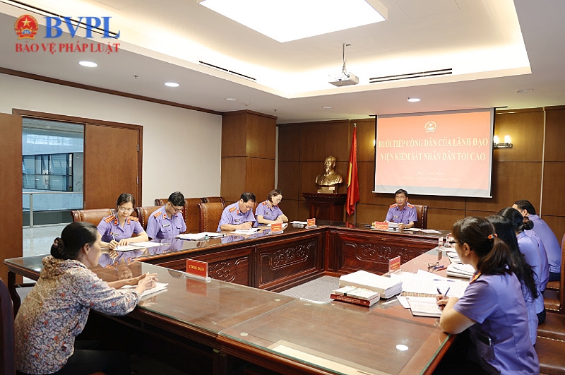 Lãnh đạo VKSND tối cao tiếp công dân