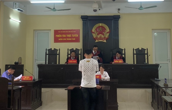 Tòa chấp nhận kháng nghị của Viện kiểm sát, sửa bản án sơ thẩm