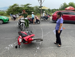 Kiểm sát dựng lại hiện trường vụ tai nạn giao thông trên địa bàn Đà Nẵng