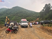 NÓNG Mưa lớn gây sạt lở, vùi lấp nhiều công nhân ở Hà Tĩnh